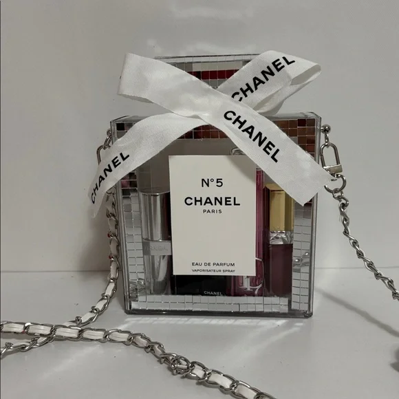 Plastic Clear No 5 Chanel Perfume Bottle Clutch Bag - Picture 9 of 9